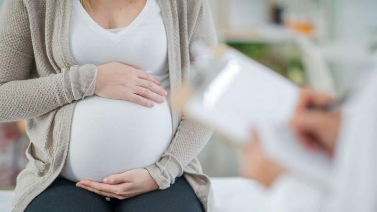Είναι οι έγκυες πιο επιρρεπείς σε λοίμωξη από τον κορονοϊό σε σύγκριση με τον γενικό πληθυσμό;