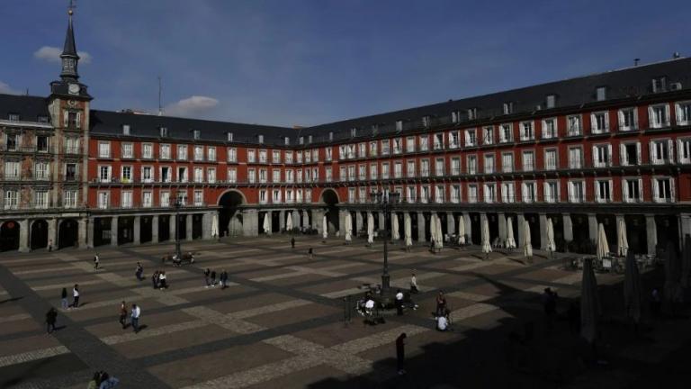 Ξεπέρασαν τους 2.000 οι θάνατοι στην Ισπανία - 462 τις τελευταίες 24 ώρες