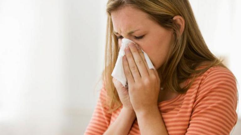 Πώς ξεχωρίζουμε αλλεργία από κοροναϊό;