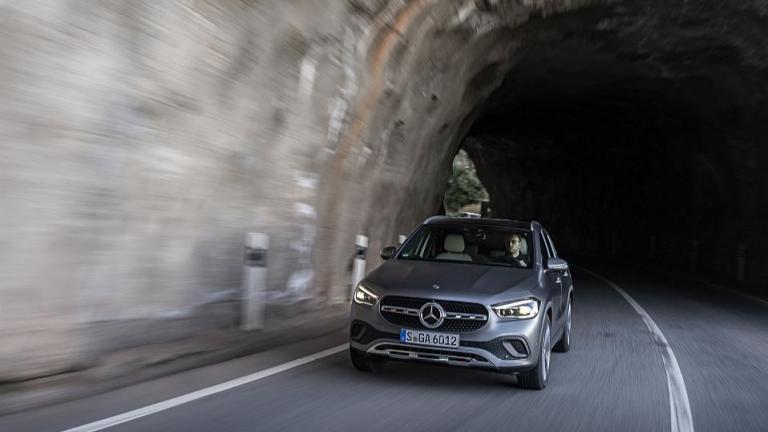 Mercedes-Benz GLA : Ο «βασιλιάς»  στη μεσαία κατηγορία των premium SUV