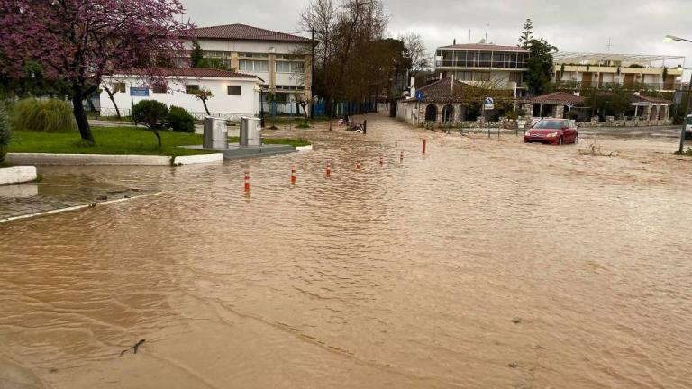 Κακοκαιρία: Πλημμύρες στη Σκιάθο - Σε κατάσταση έκτακτης ανάγκης το νησί (ΒΙΝΤΕΟ)