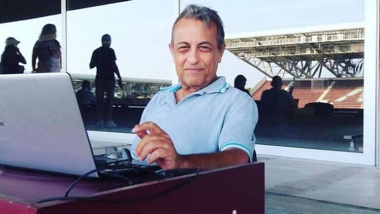 Πέθανε ο δημοσιογράφος Άκης Τσόπελας