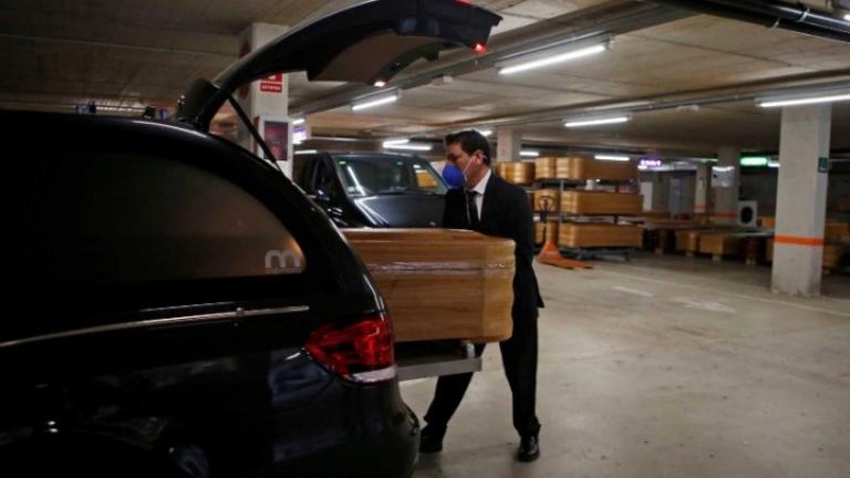 Κορονοϊός: 932 νέοι θάνατοι και 7.472 νέα κρούσματα στην Ισπανία