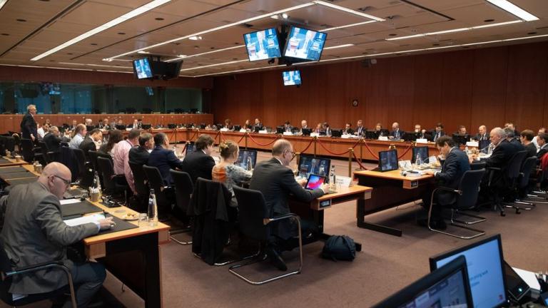 Κρίσιμες διαβουλεύσεις λίγες ώρες πριν το σημερινό Eurogroup στη σκιά του κορονοϊού