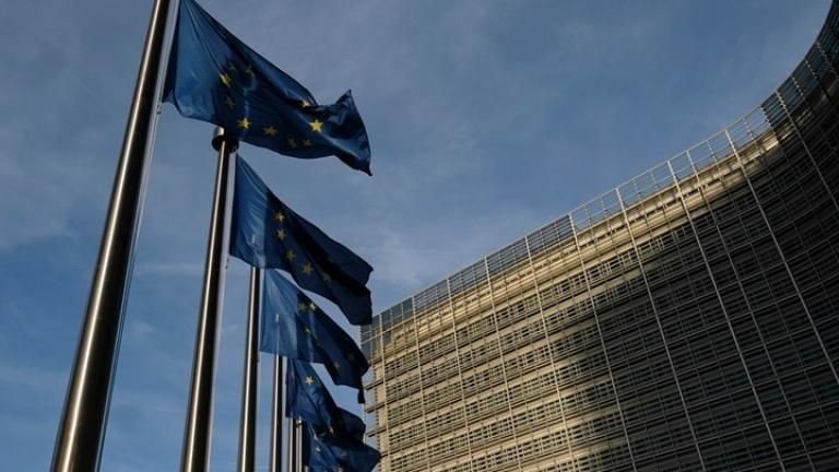 Παραιτήθηκε ο επικεφαλής επιστήμονας της ΕΕ διαφωνώντας για την πολιτική έναντι του κοροναϊού