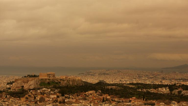 Καιρός (13/5): Ηλιοφάνεια, σκόνη και μικρή πτώση της θερμοκρασίας (ΒΙΝΤΕΟ)