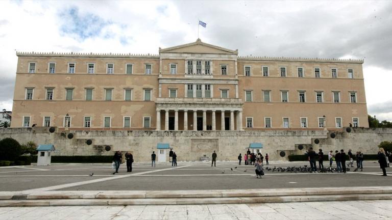 Πλούσιοι και φτωχοί του ελληνικού κοινοβουλίου - Καταθέσεις στο εξωτερικό, ακίνητα, χρεόγραφα, δάνεια – Ολα όσα δήλωσαν οι πολιτικοί