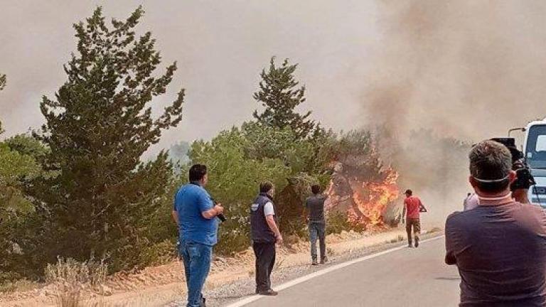 Κύπρος: Κόλαση φωτιάς στα Κατεχόμενα - Έχει στείλει βοήθεια η Λευκωσία (ΒΙΝΤΕΟ-ΦΩΤΙΑ)