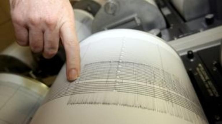 Σεισμός τώρα: Ισχυρή σεισμική δόνηση νότια-νοτιοδυτικά της Πύλου