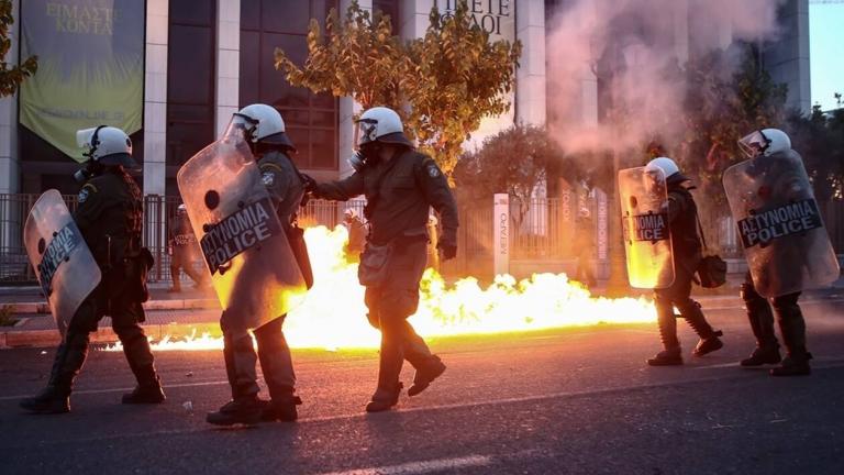 Πέντε συλλήψεις για τα χθεσινά επεισόδια στην αμερικανική πρεσβεία