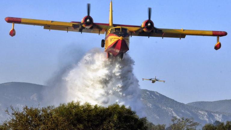 Σε ύφεση η πυρκαγιά στο Άγιον Όρος