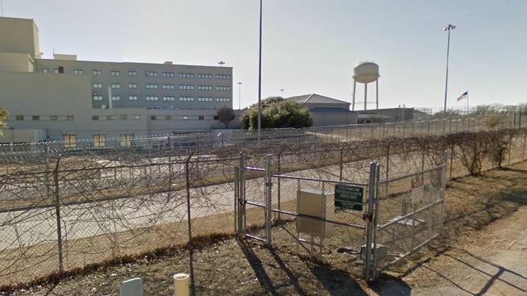 ΗΠΑ: Εκατοντάδες κρούσματα κορονοϊού σε φυλακή του Τέξας