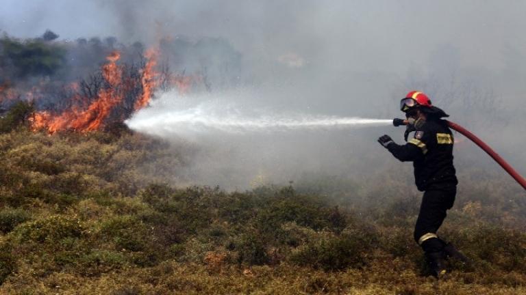 Υπό μερικό έλεγχο η φωτιά στη Ζάκυνθο