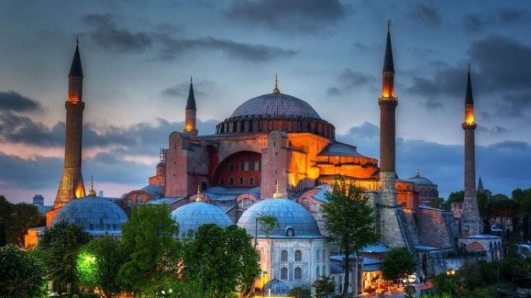Ν. Δένδιας - Λ. Μενδώνη: Πρόκληση προς όλο τον πολιτισμένο κόσμο η απόφαση της Τουρκίας για την Αγία Σοφία
