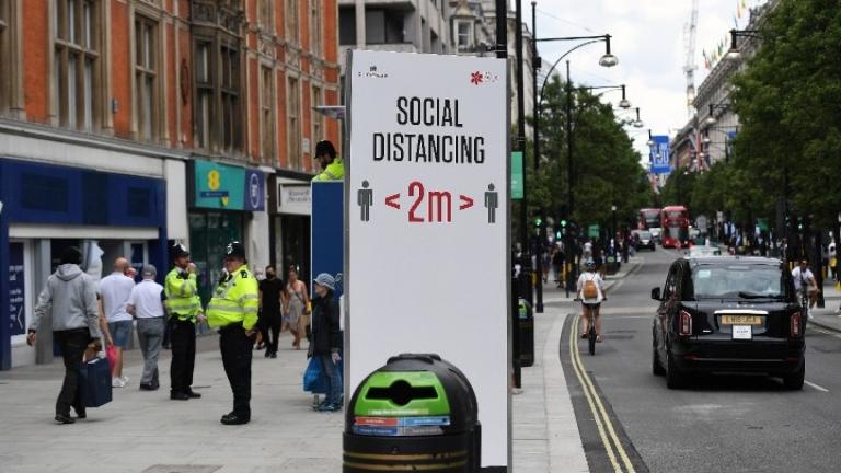 Ανατροπή από Βρετανία: Στη «λευκή λίστα η Ελλάδα», χωρίς καραντίνα οι ταξιδίωτες