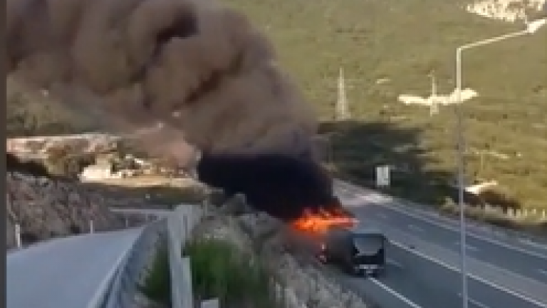 Φωτιά σε ΚΤΕΛ που έκανε το δρομολόγιο Ιωάννινα - Αθήνα