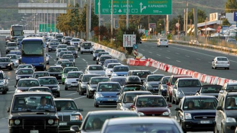 Αυξημένα μέτρα Τροχαίας για τον Δεκαπενταύγουστο - Απαγόρευση κυκλοφορίας φορτηγών