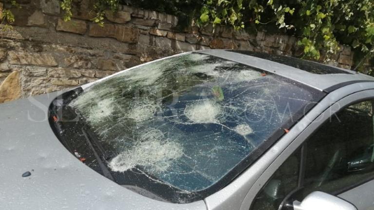 Σφοδρή χαλαζόπτωση στην Καστοριά προκάλεσε τεράστιες ζημιές σε ΙΧ, σπίτια και καλλιέργειες