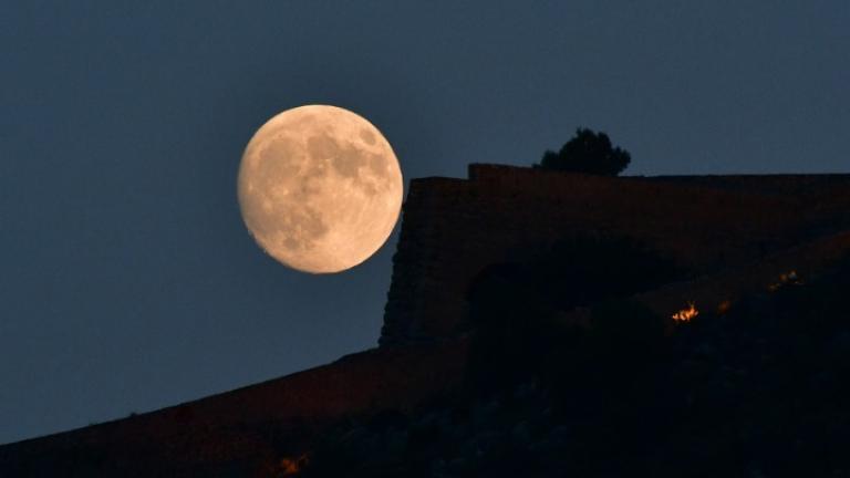 Αυγουστιάτικη Πανσέληνος: Εκδηλώσεις σε 77 αρχαιολογικούς χώρους και μουσεία απόψε