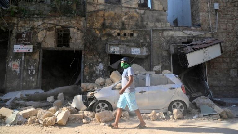 Εκρήξεις στη Βηρυτό: Εξαφανίστηκε κομμάτι της στεριάς - Φωτογραφίες πριν και μετα
