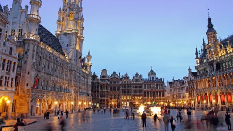 Βέλγιο: Στις 23:00 θα κλείνουν τα μπαρ λόγω κοροναϊού