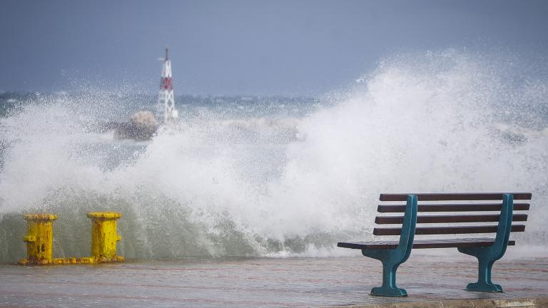 Καιρός (12/09): Λίγες συννεφιές και 7 μποφόρ στο Αιγαίο 