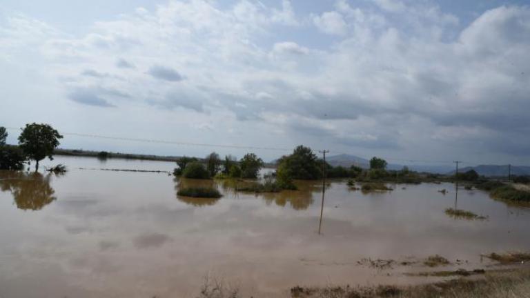 Πάνω από 210.000 στρέμματα κάτω από το νερό στον θεσσαλικό κάμπο - Επίσκεψη του πρωθυπουργού στις πληγείσες περιοχές