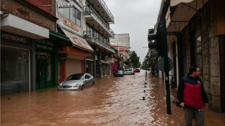 Κακοκαιρία Ιανός: Αγωνία για τους τρεις αγνοούμενους - Η Κρήτη τελευταίος σταθμός