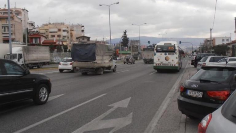 Δείτε live την κίνηση - Μποτιλιάρισμα στην Αθηνών και στον Κηφισό - Προβλήματα στο κέντρο
