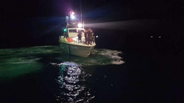 Κρήτη: Τρεις οι νεκροί και 53 οι διασωθέντες στο ναυάγιο προσφύγων και μεταναστών