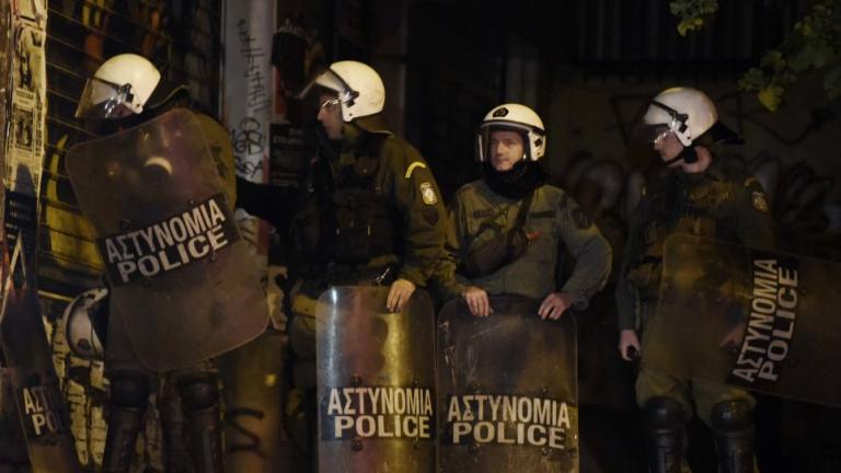 Εξάρχεια: Επίθεση με μολότοφ κατά αστυνομικών