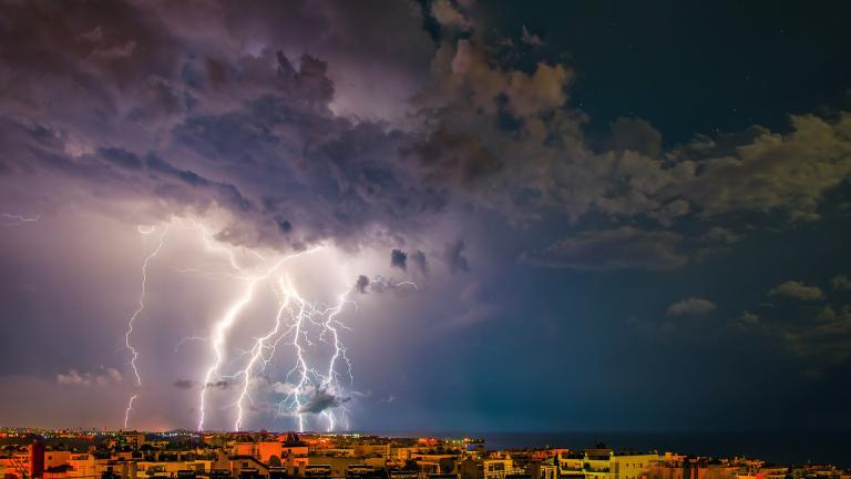 Αγριεύει ξανά ο καιρός - Πτώση της θερμοκρασίας και ισχυρά κατά τόπους φαινόμενα για Σάββατο 26/9