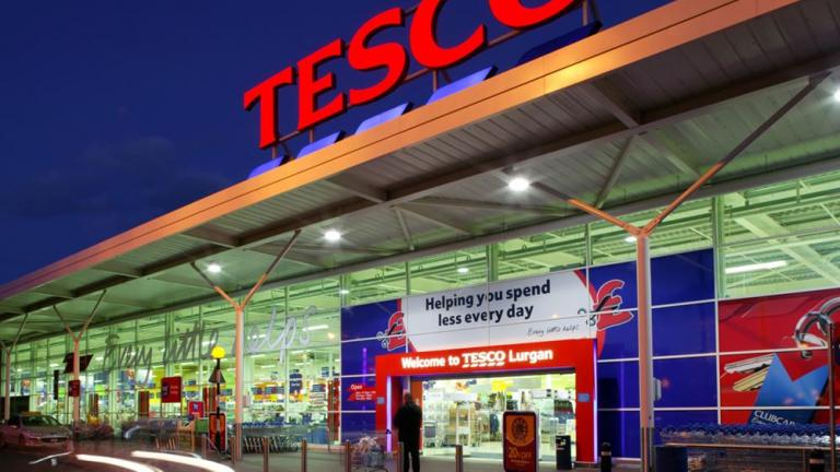 Tesco σε Βρετανούς: Μην τρέχετε πανικόβλητοι στο σούπερ μάρκετ