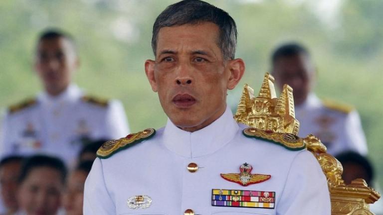 O βασιλιάς της Ταϊλάνδης απένειμε χάρη στην πρώην ερωμένη του