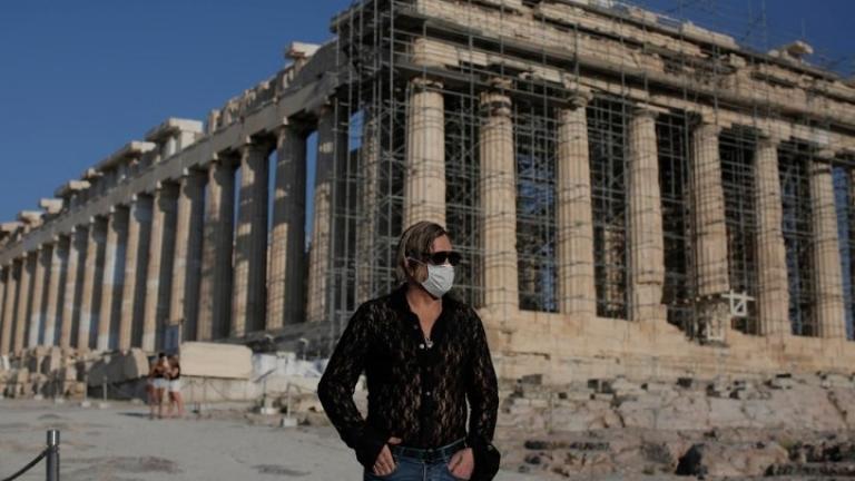 Ο Μίκι Ρουρκ στην Αθήνα - Επισκέφθηκε την Ακρόπολη