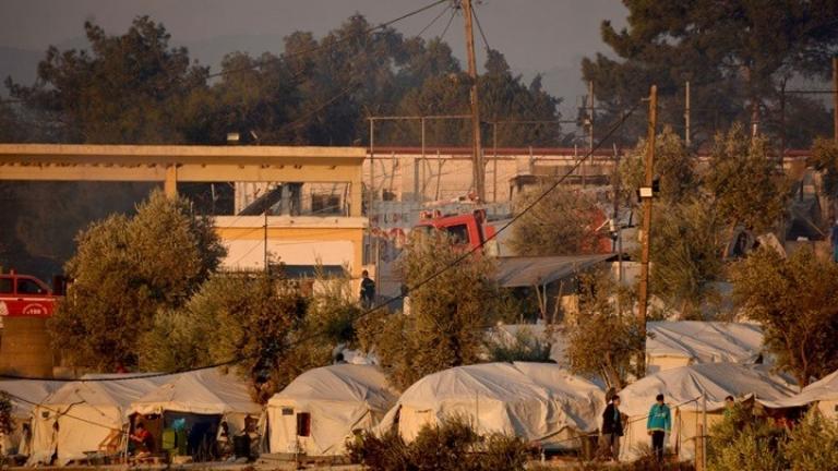 Προφυλακίστηκαν οι έξι Αφγανοί που κατηγορούνται για τον εμπρησμό της Μόριας