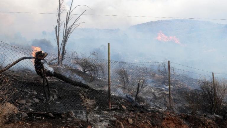 Υπό μερικό έλεγχο η πυρκαγιά στον Βύρωνα - Οι κυκλοφοριακές ρυθμίσεις στου Καρέα