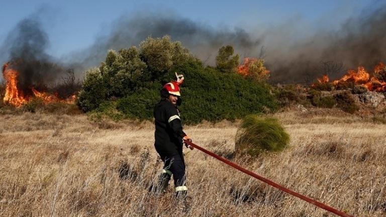 Πυρκαγιά στο ρέμα Κοκκιναρά στην Κηφισιά