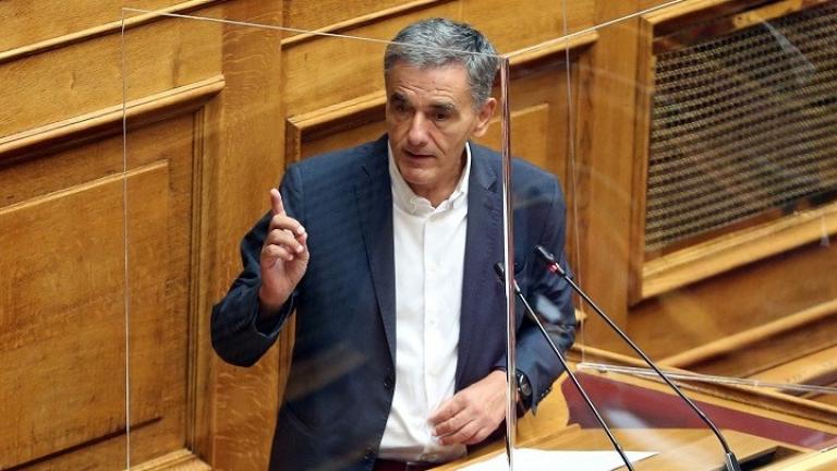 Ε. Τσακαλώτος: Η κυβέρνηση έχει συμβόλαια και χρέη που δεν της επιτρέπουν να δει την πραγματικότητα