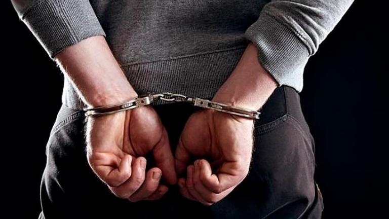 Συνελήφθησαν δύο άτομα ύστερα από καταγγελία 20χρονης για αρπαγή και βιασμό