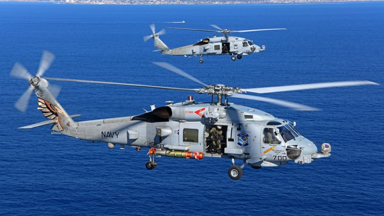 Υπεγράφη το συμβόλαιο για τα 4 ελικόπτερα MH-60R του Πολεμικού Ναυτικού