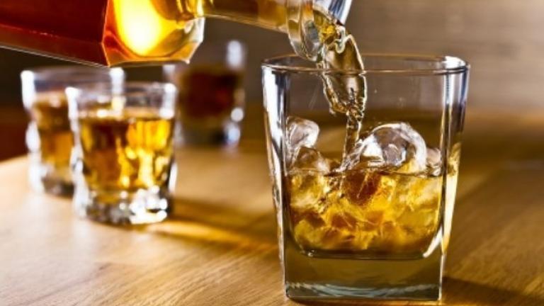 ΗΠΑ: Ο κορονοϊός προκάλεσε μεγαλύτερη κατανάλωση αλκοόλ