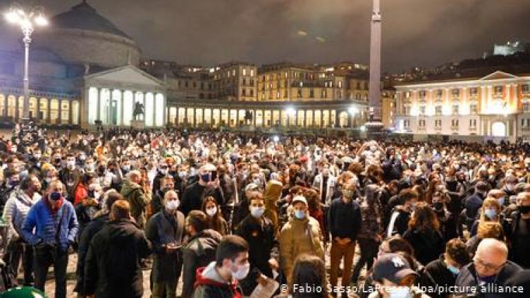 Διαμαρτυρίες και πάλι λόγω κορονοϊού στην Ιταλία