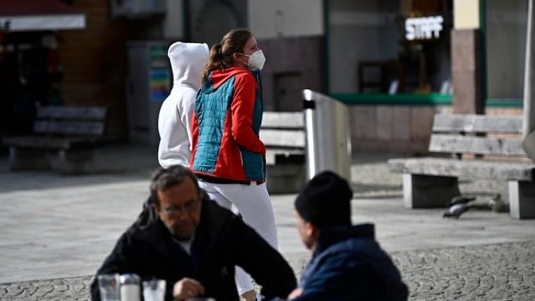 Εξήντα χιλιάδες άνθρωποι σε διάφορες χώρες έχουν λάβει ένα από τα κινεζικά πειραματικά εμβόλια κατά της Covid-19