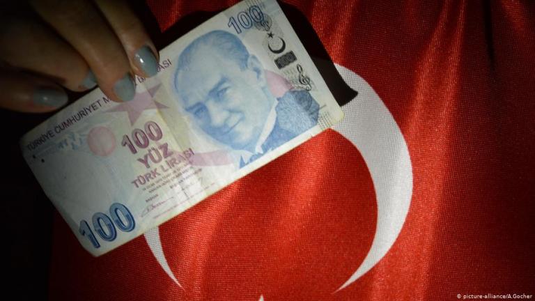 Οι ευθύνες Ερντογάν για την κατάρρευση της λίρας