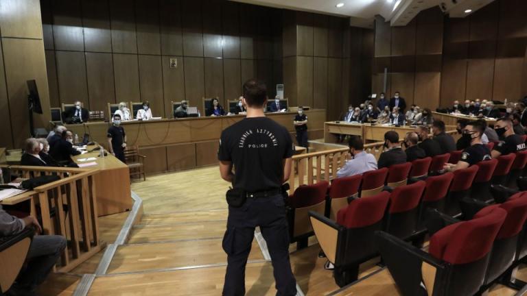 Δίκη Χρυσής Αυγής: Από στιγμή σε στιγμή θα ανακοινώσει το δικαστήριο αν και ποιοι θα οδηγηθούν στη φυλακή