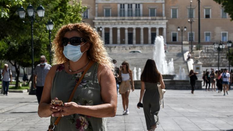 Κορονοϊός: Δύσκολο Οκτώβριο προβλέπουν οι λοιμωξιολόγοι - Υποχρεωτική μάσκα σε όλη τη χώρα