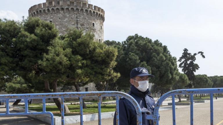 Στο έλεος της πανδημίας η χώρα - Ποια μέτρα εξετάζονται 