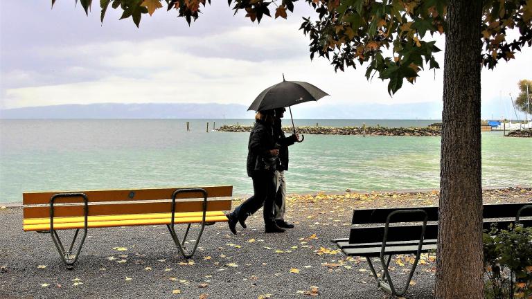 Καιρός για Παρασκευή 30/10: Πτώση της θερμοκρασίας με τοπικές βροχές