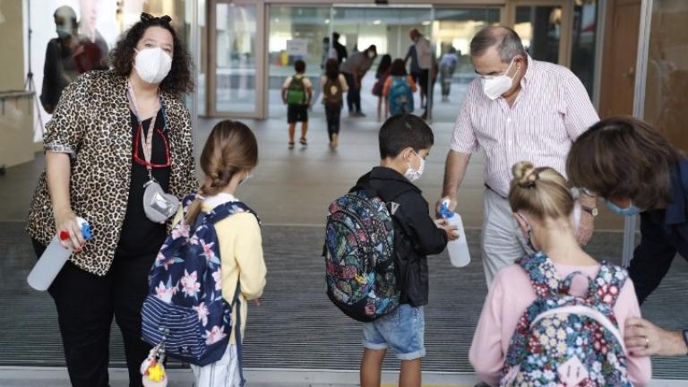 Ισπανία-κορονοϊός: Εκτόξευση των περιστατικών δηλητηρίασης παιδιών από αντισηπτικό τζελ